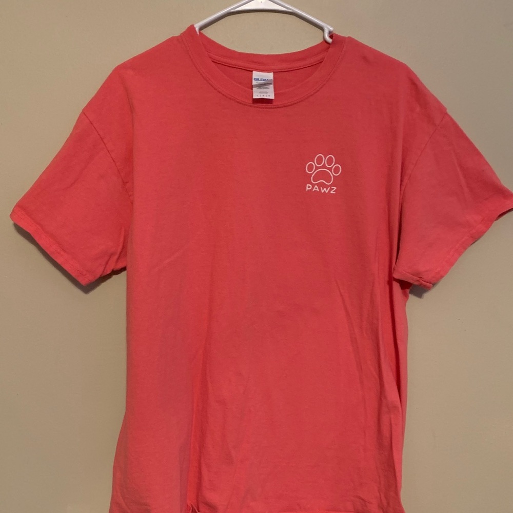 Peach PAWZ t shirt